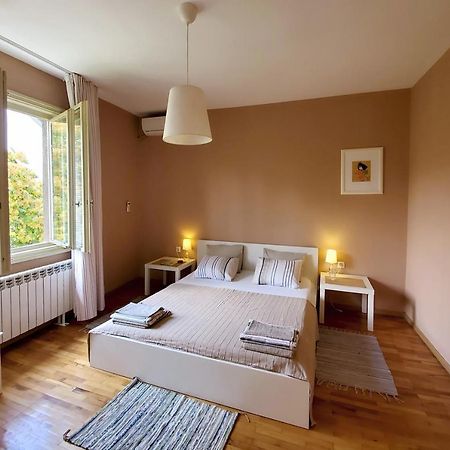 Sunny Central Apartment София Экстерьер фото